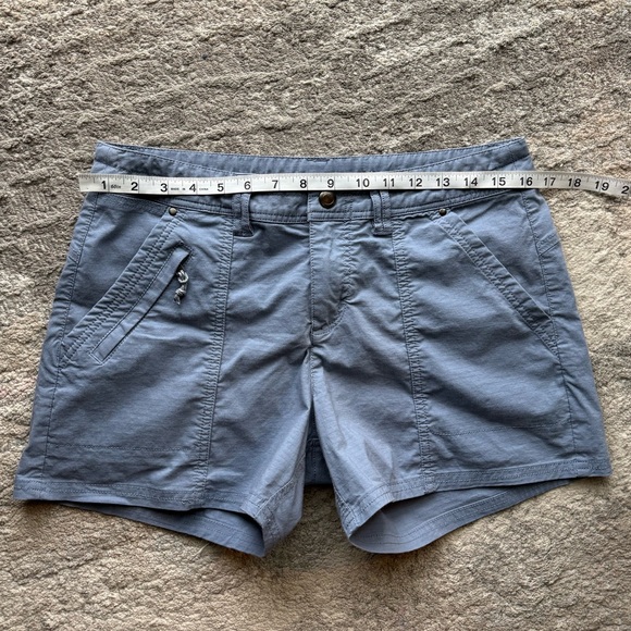 Title Nine Big B 4” Hiking Shorts | 8 - Picture 5 of 9